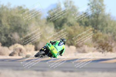 media/Dec-07-2025-CVMA (Sun) [[3e7d2de5dc]]/Race 12- Formula 40 MW and LW/